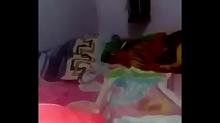 Mi esposa jugando con su juguete